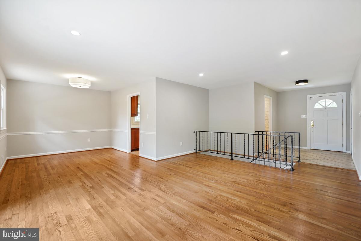 POTOMAC WOODS - Residential