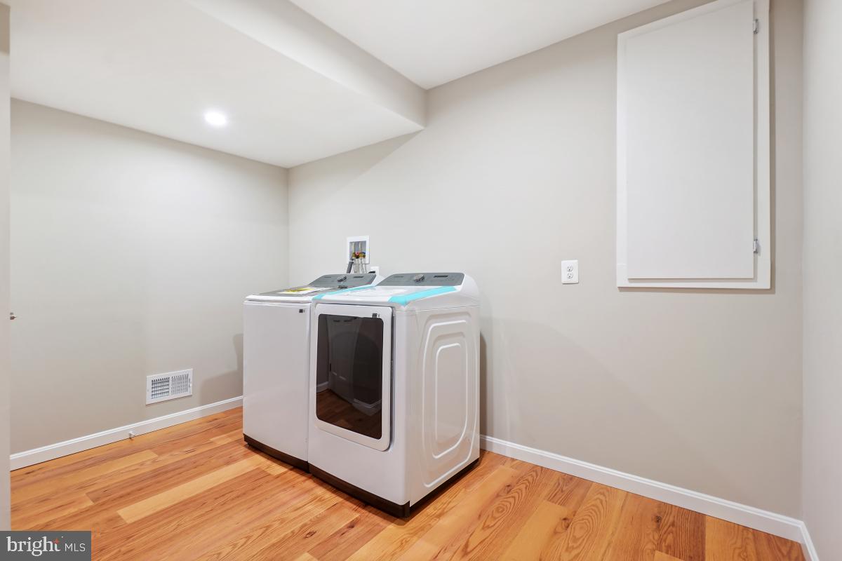 POTOMAC WOODS - Residential