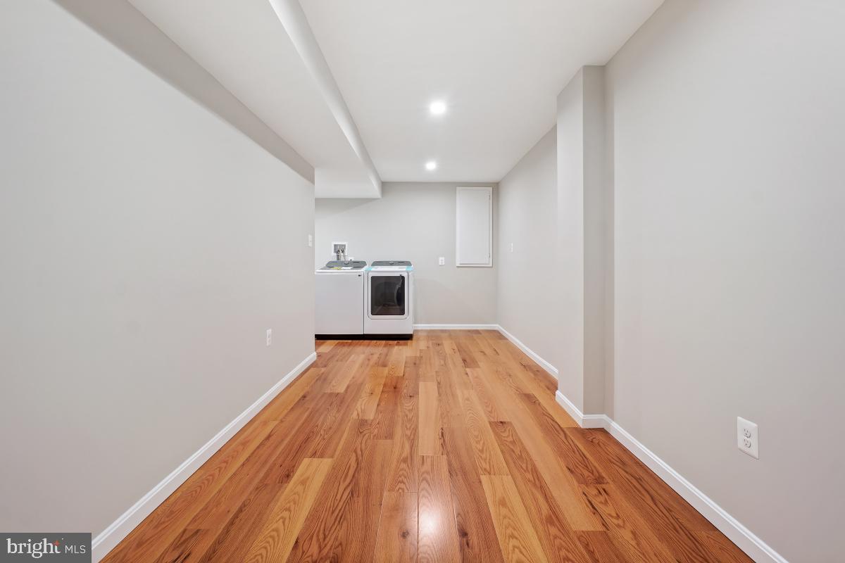 POTOMAC WOODS - Residential