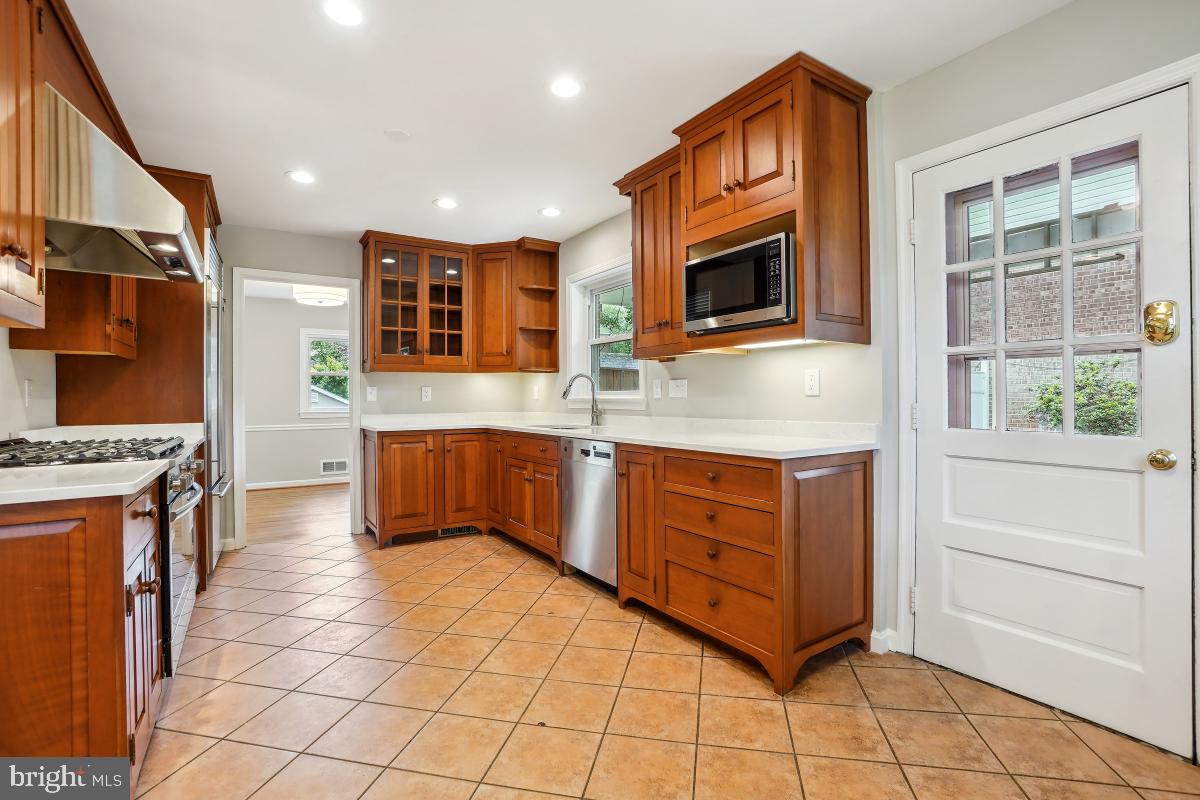 POTOMAC WOODS - Residential