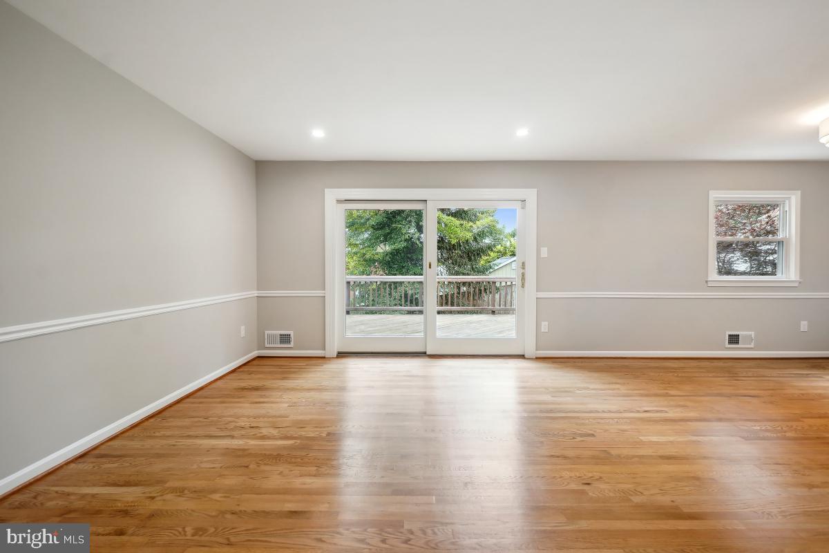 POTOMAC WOODS - Residential