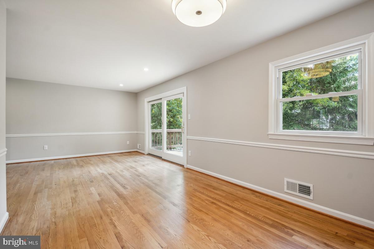 POTOMAC WOODS - Residential