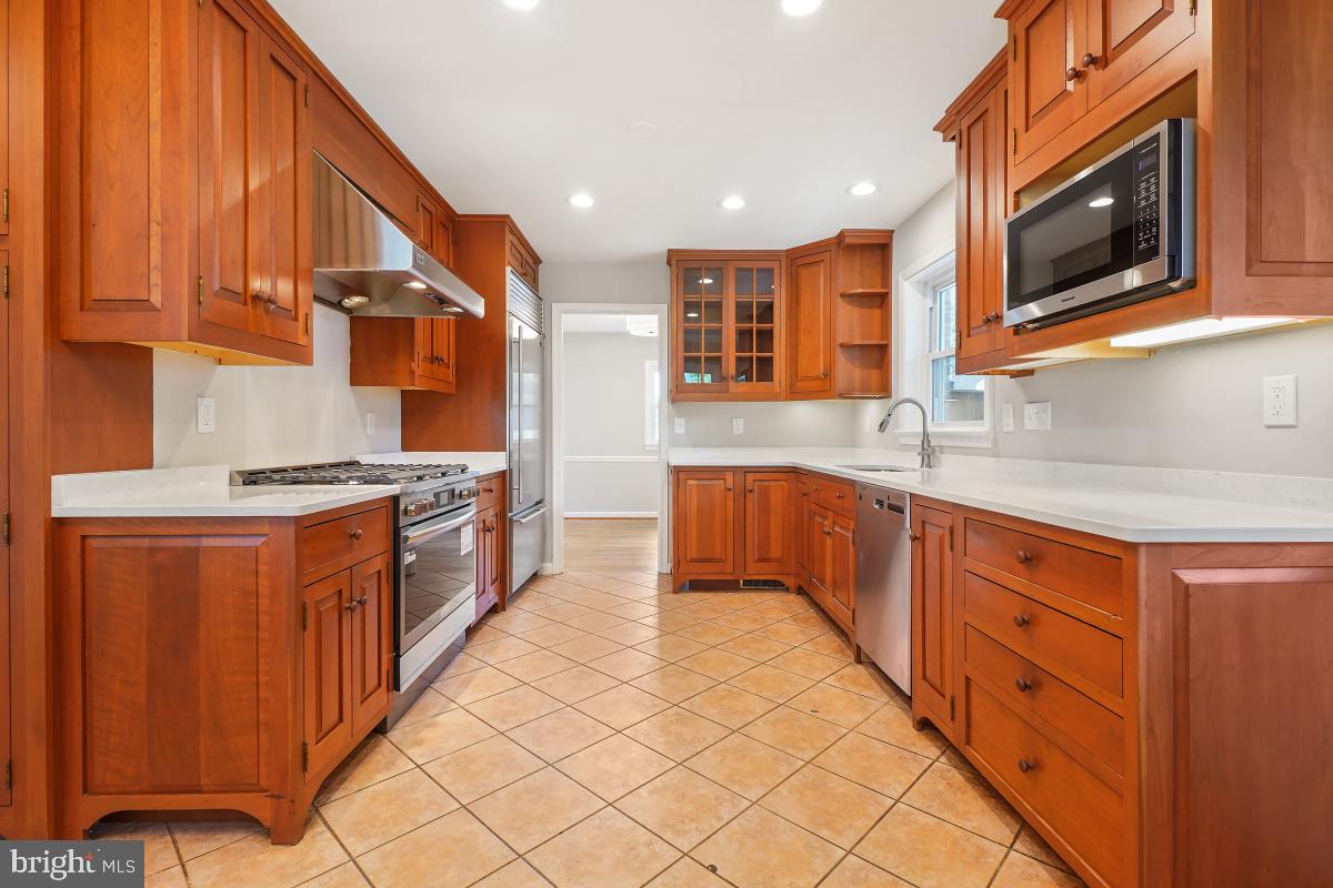 POTOMAC WOODS - Residential