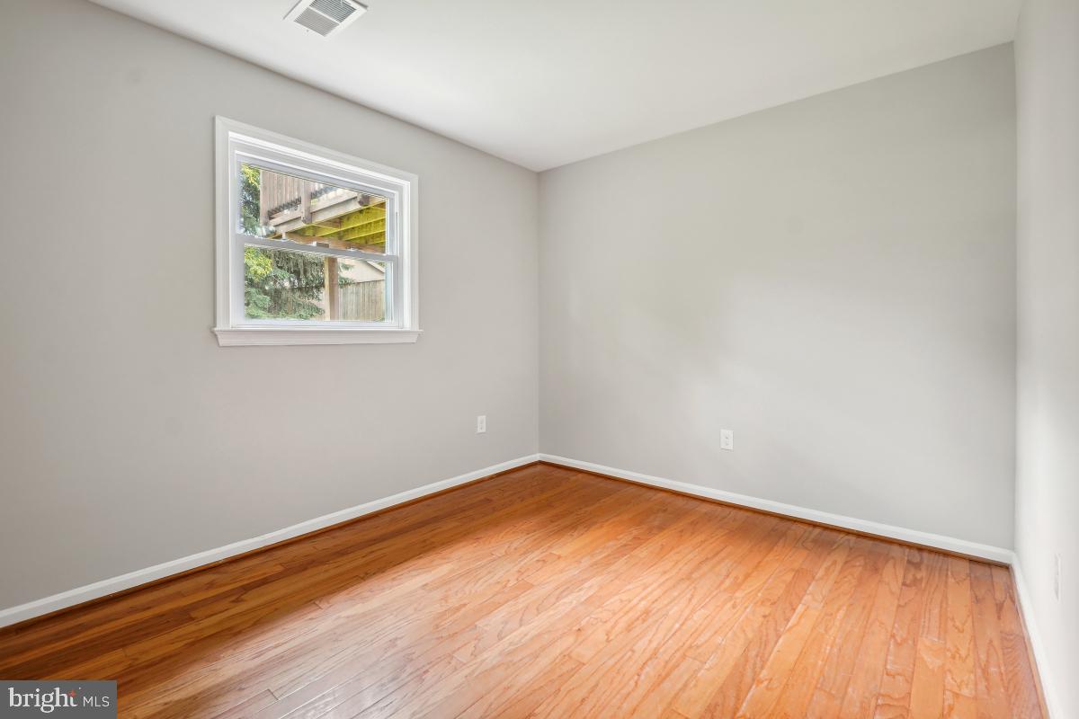 POTOMAC WOODS - Residential