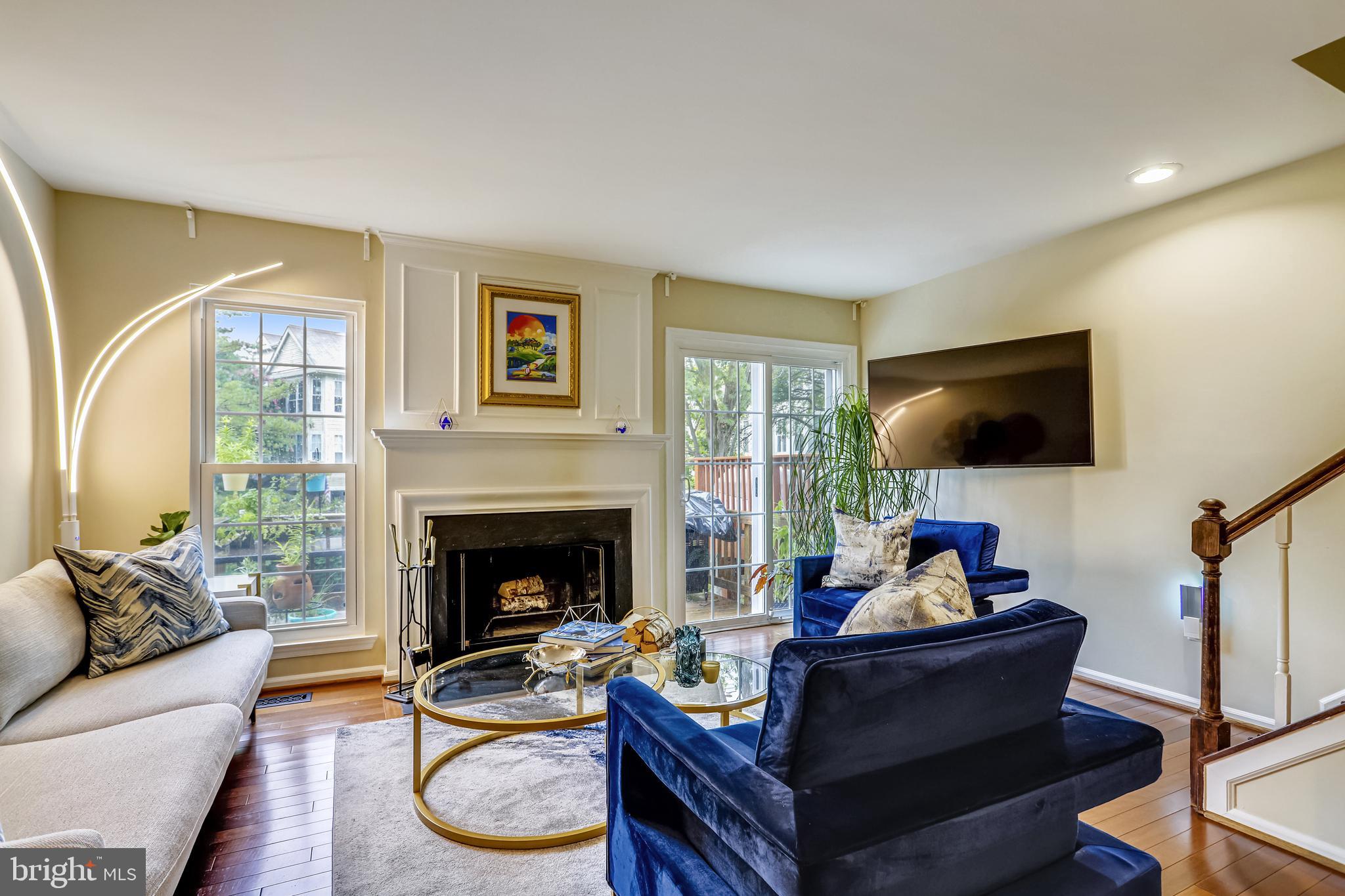 PINECREST - Residential