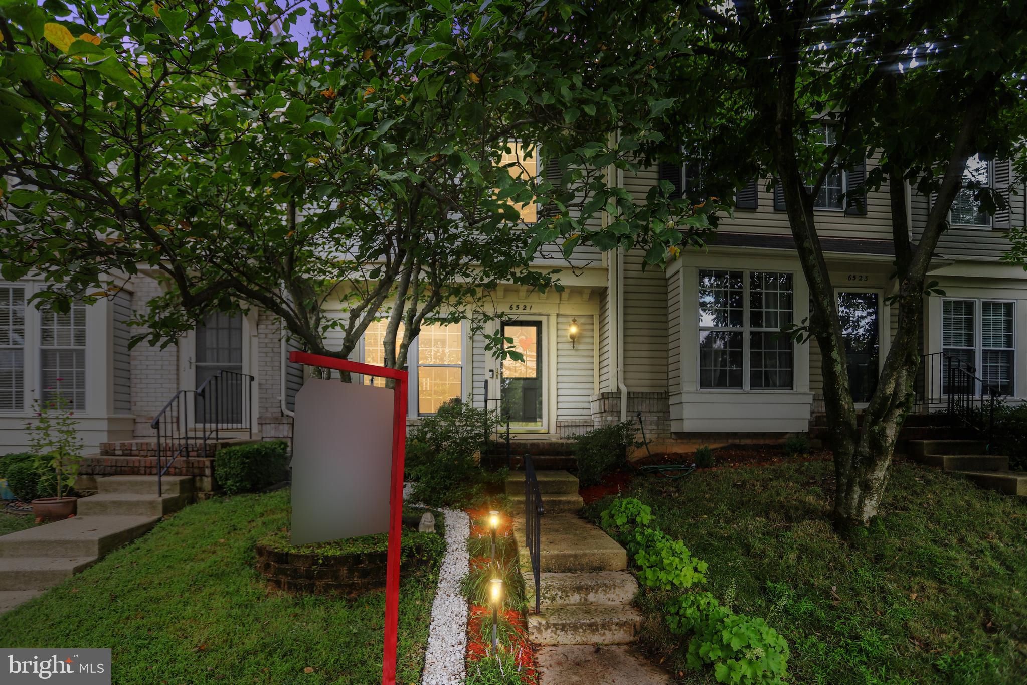 PINECREST - Residential