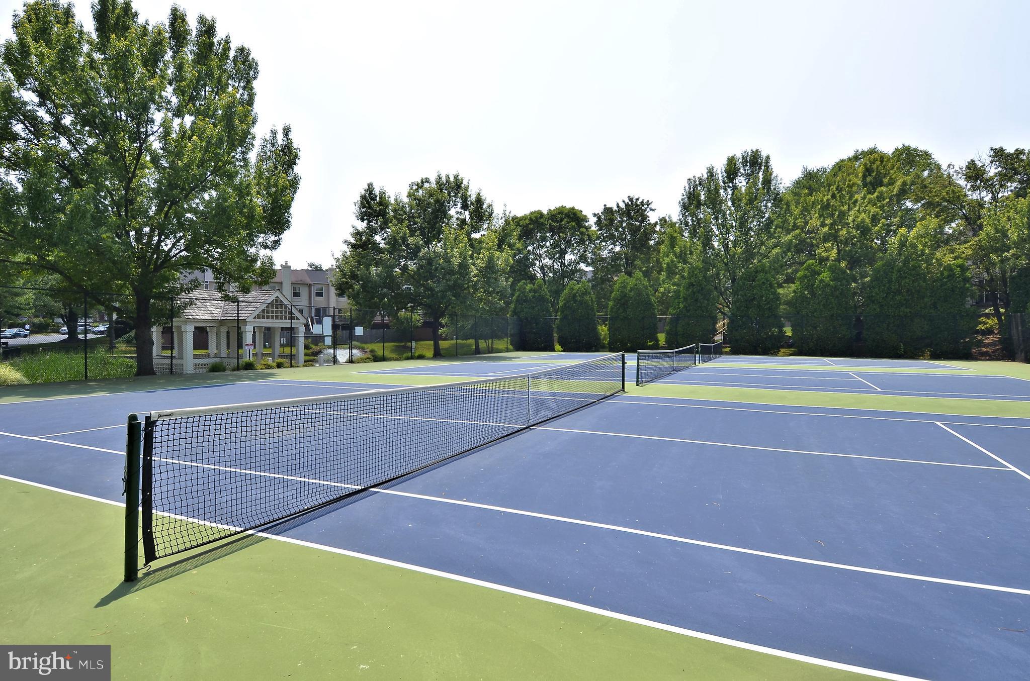 PINECREST - Residential