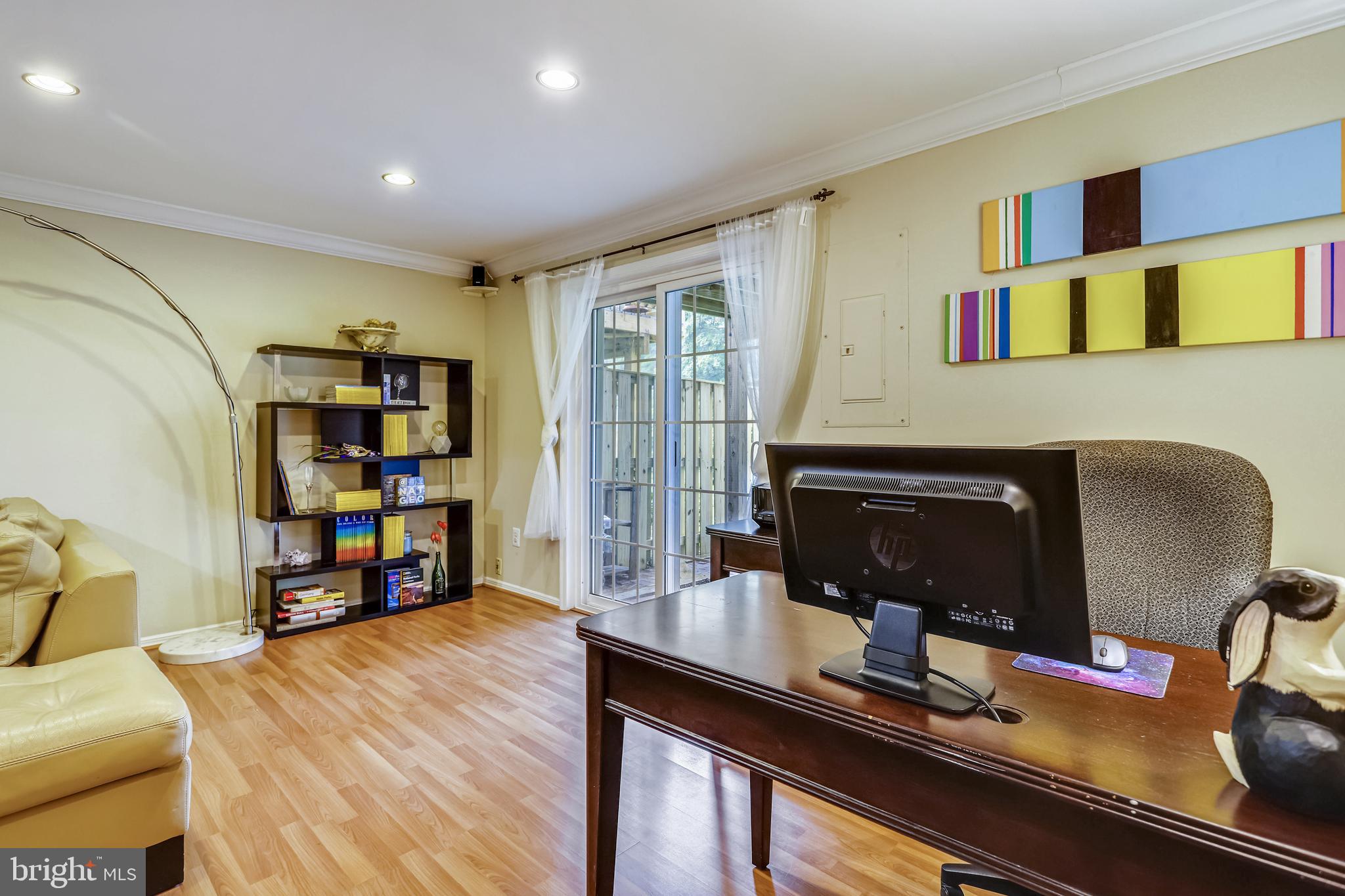 PINECREST - Residential