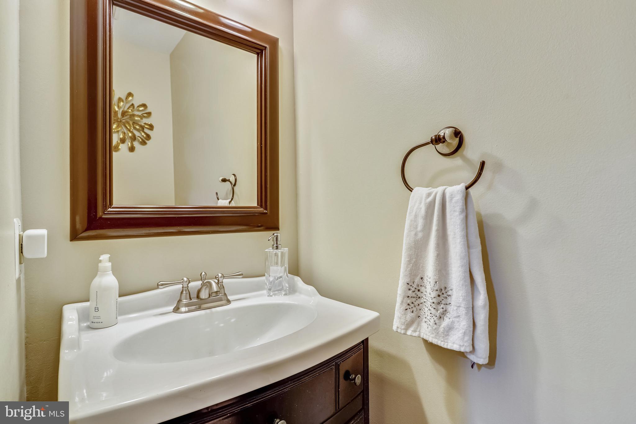 PINECREST - Residential