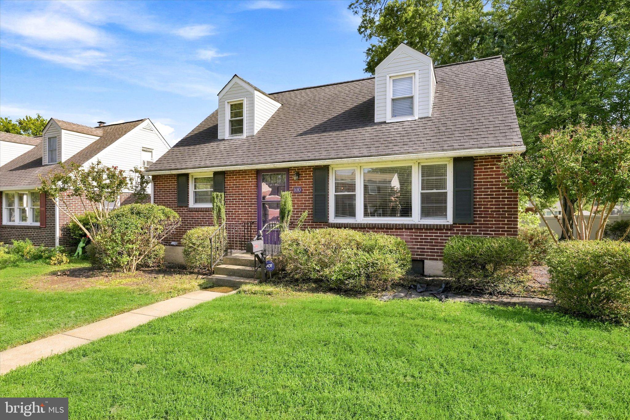 100 WAVERLY ROAD