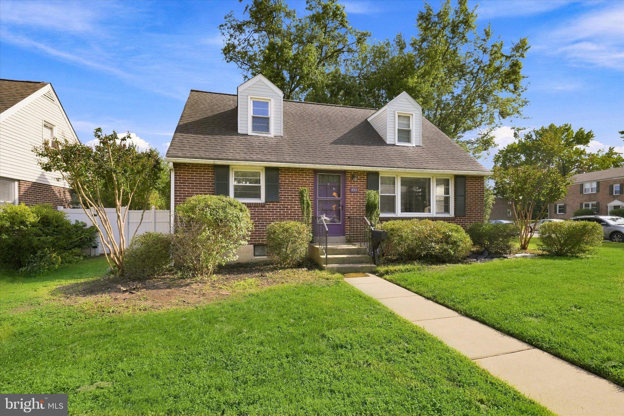 100 WAVERLY ROAD