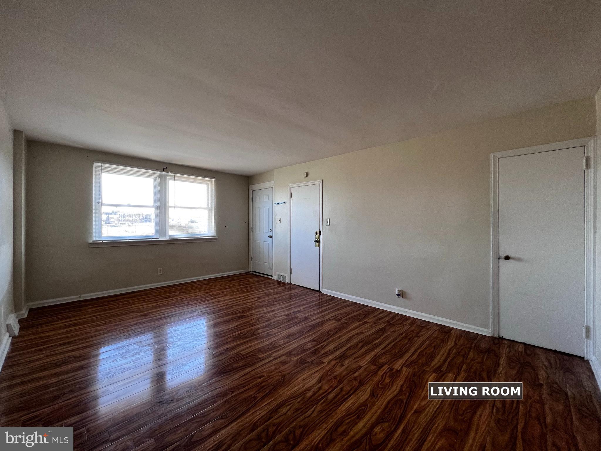 OXFORD CIRCLE - Residential Income