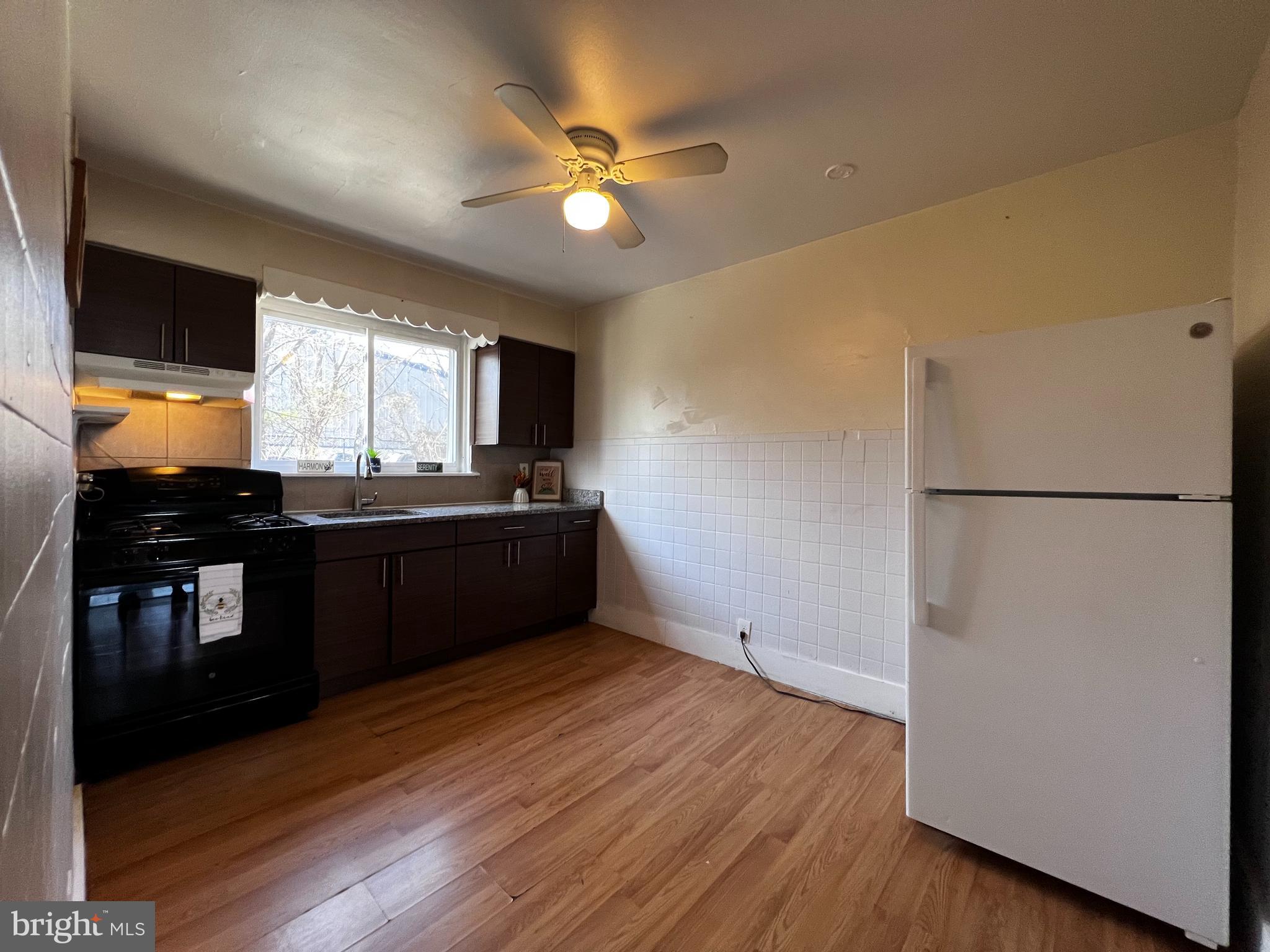 OXFORD CIRCLE - Residential Income