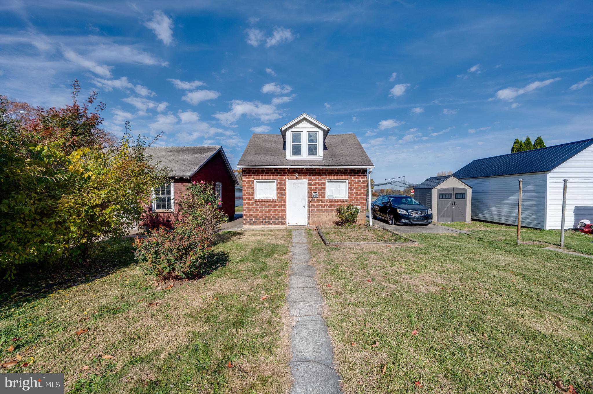 FLEETWOOD - Residential Lease