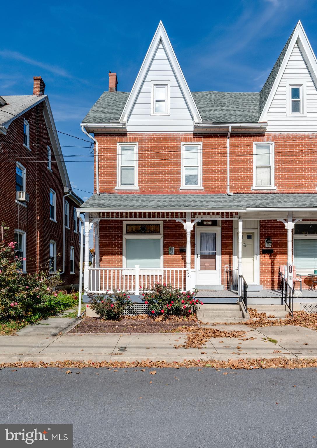 FLEETWOOD - Residential Lease