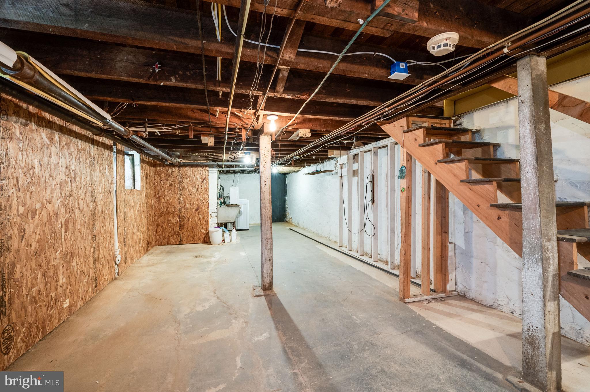 FLEETWOOD - Residential Lease