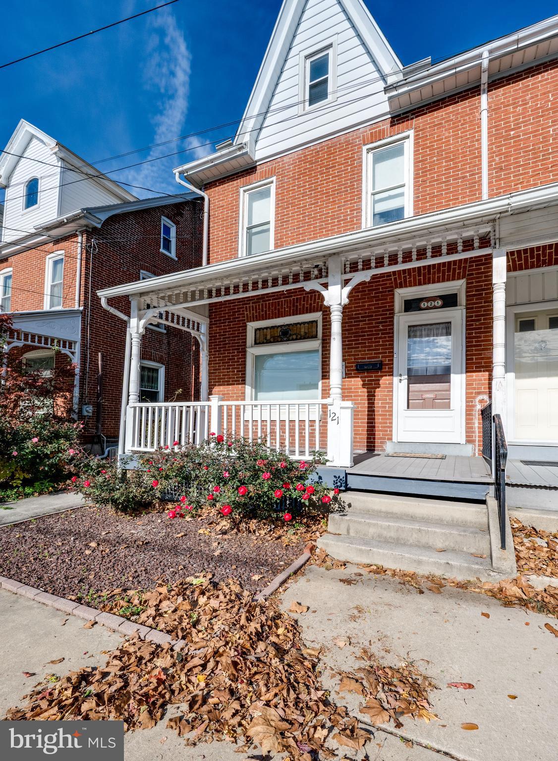 FLEETWOOD - Residential Lease