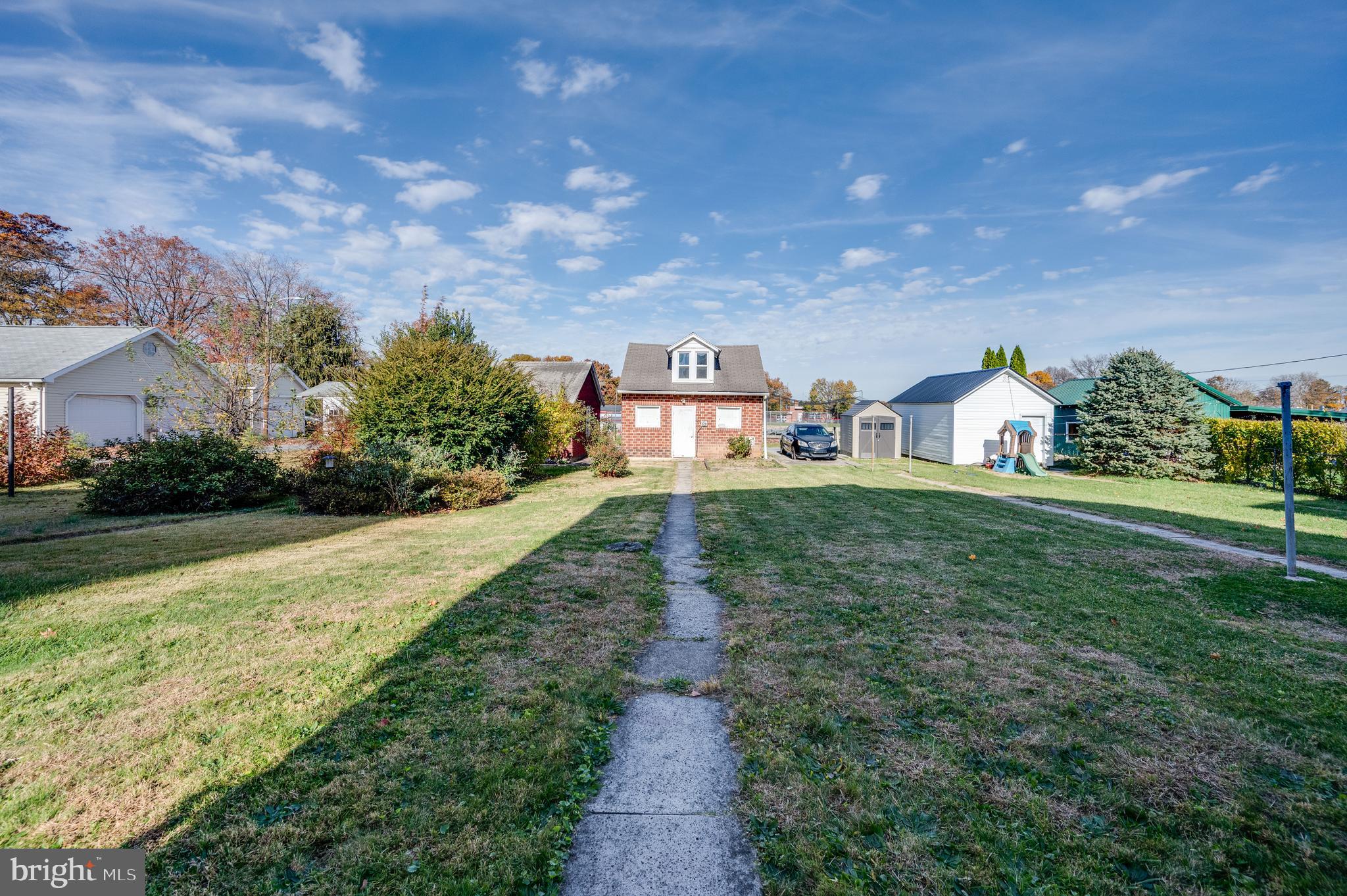 FLEETWOOD - Residential Lease