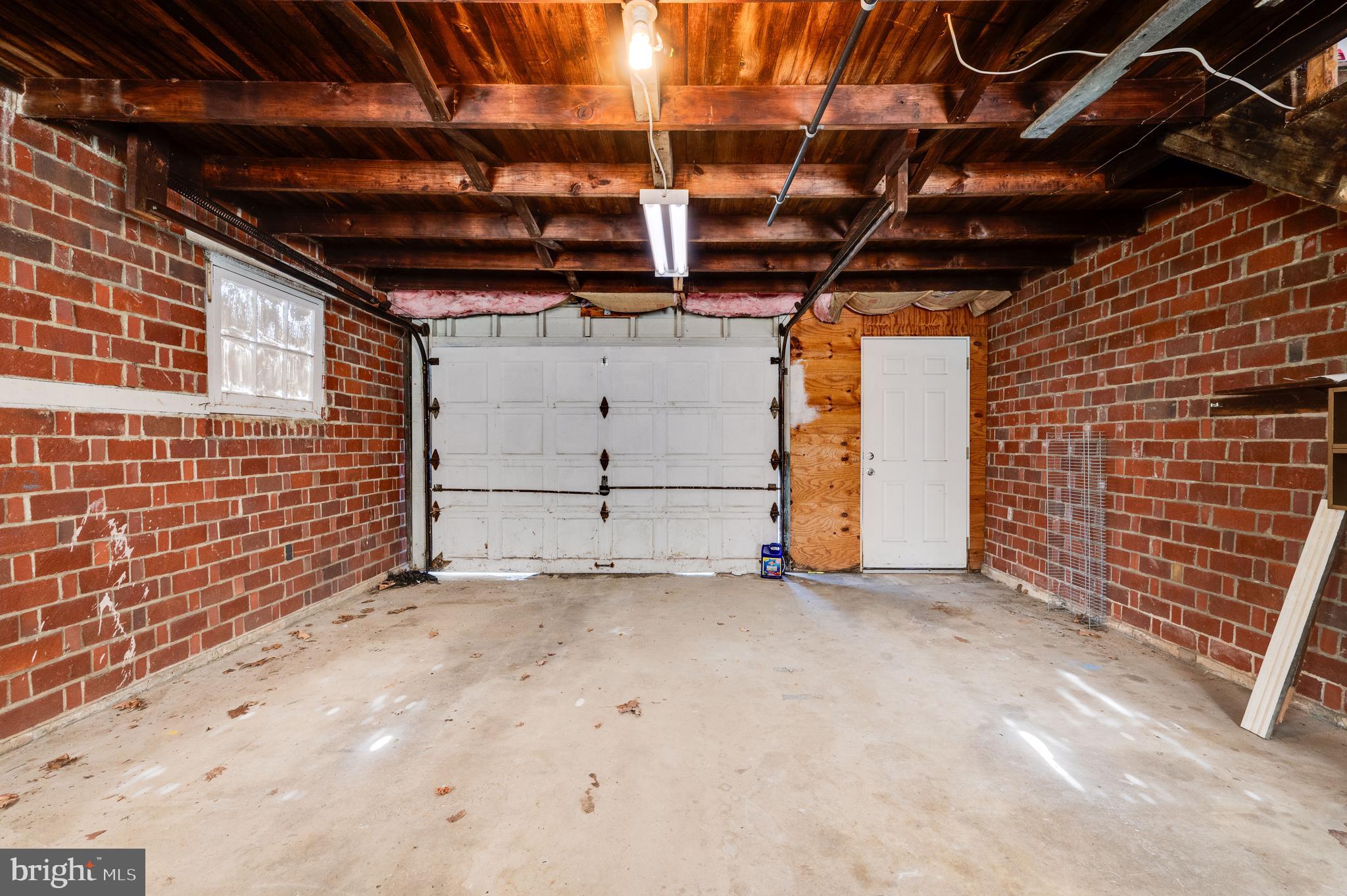 FLEETWOOD - Residential Lease