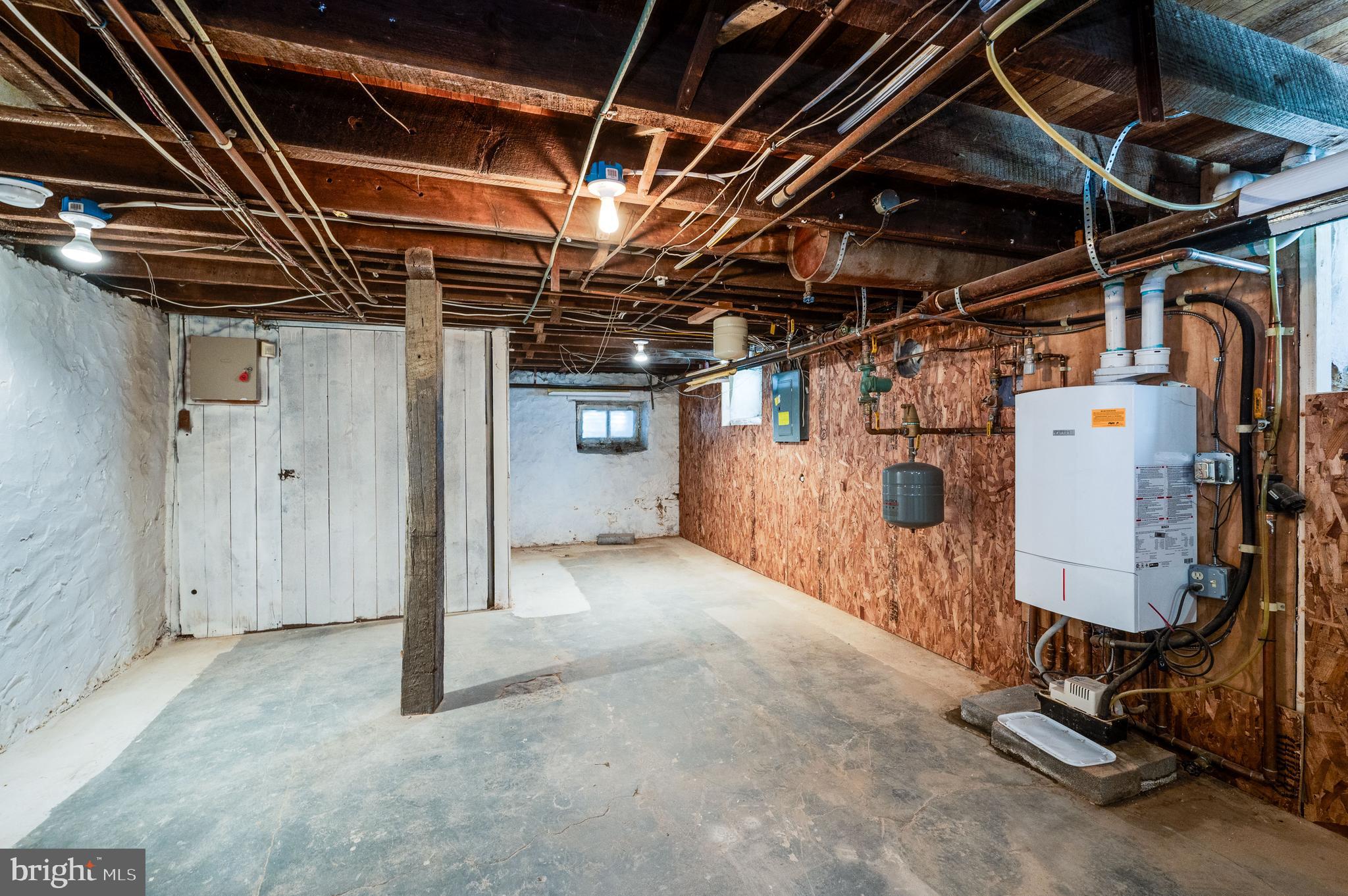 FLEETWOOD - Residential Lease