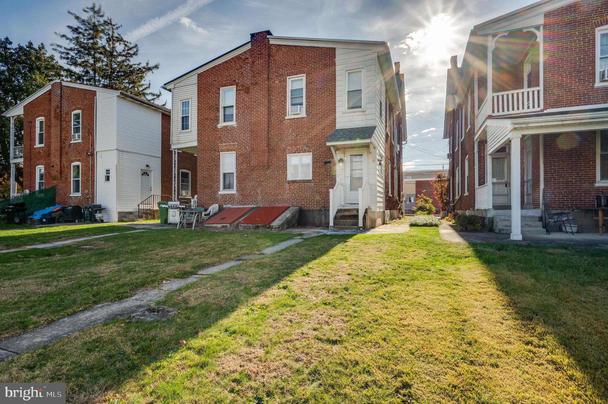 FLEETWOOD - Residential Lease