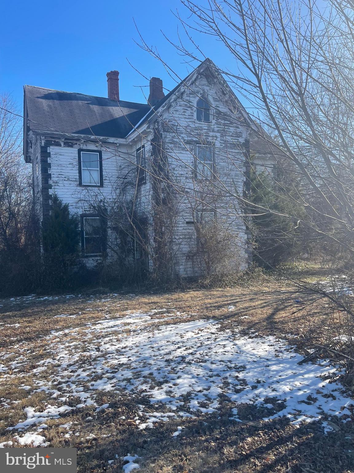 1 S WOODRUFF ROAD