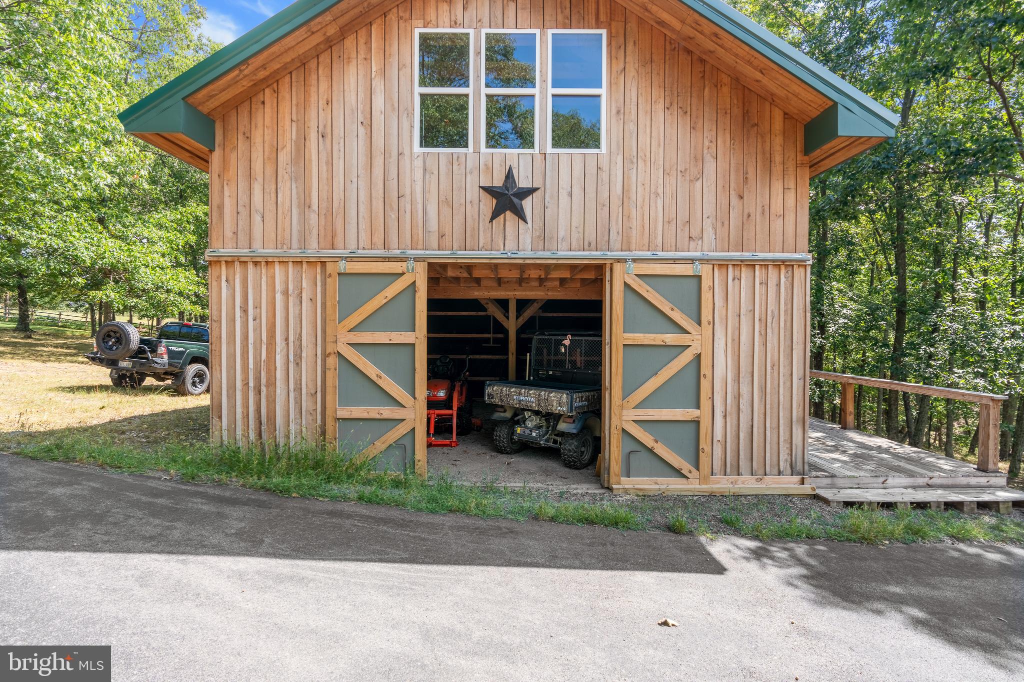 WHITETAIL RIDGE - Residential