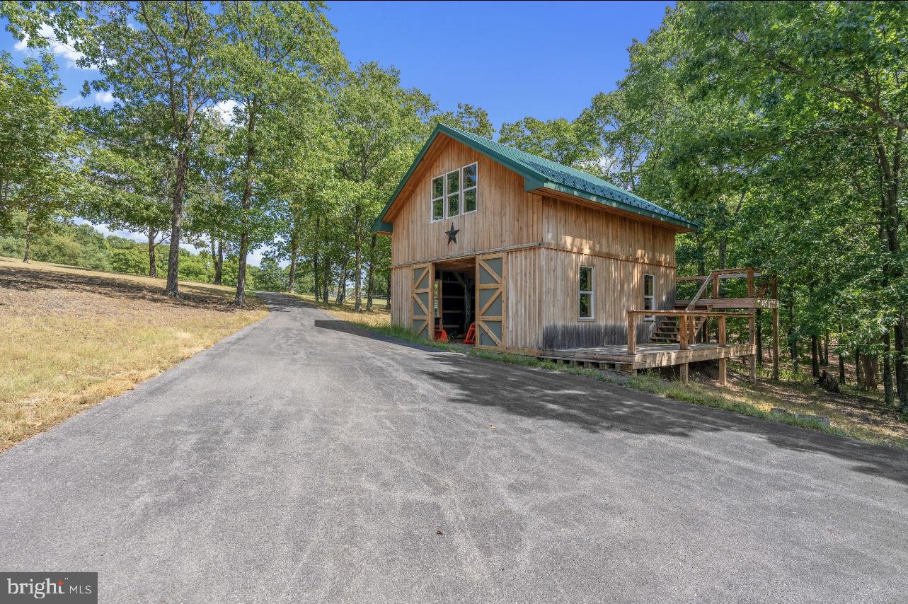 WHITETAIL RIDGE - Residential