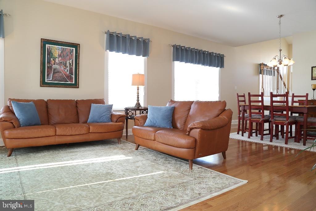 PARK RIDGE CROSSING - Residential