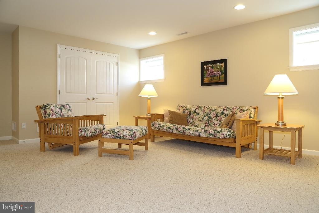 PARK RIDGE CROSSING - Residential