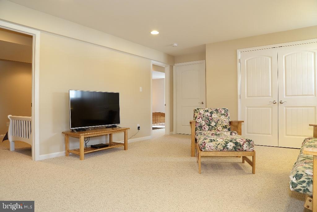 PARK RIDGE CROSSING - Residential