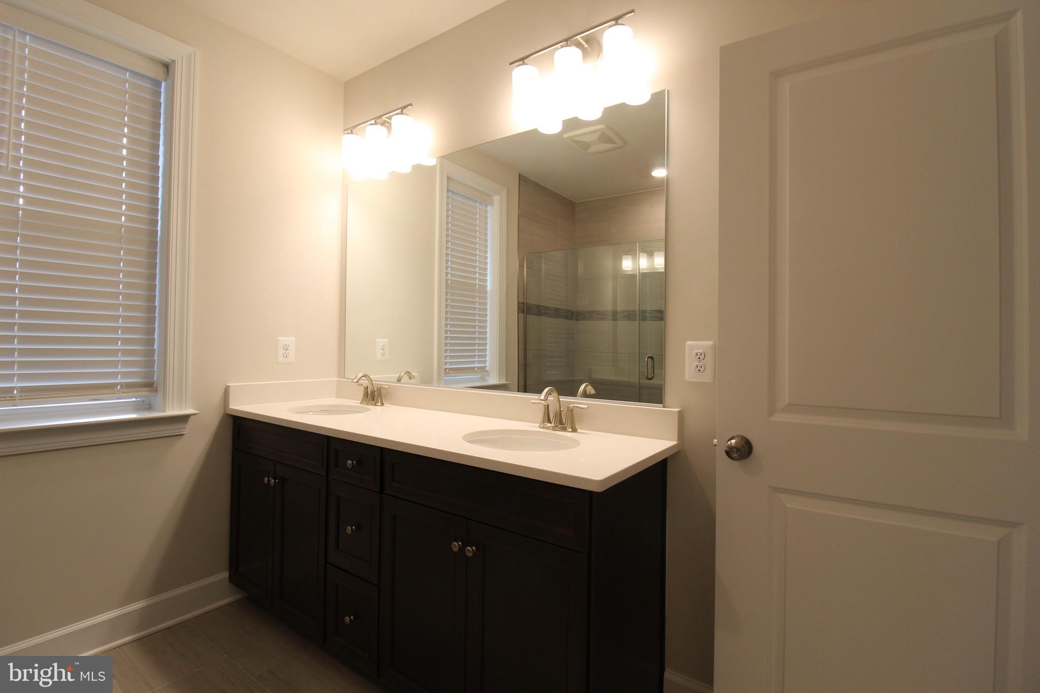 METRO WALK AT MOOREFIELD STATION - Residential Lease