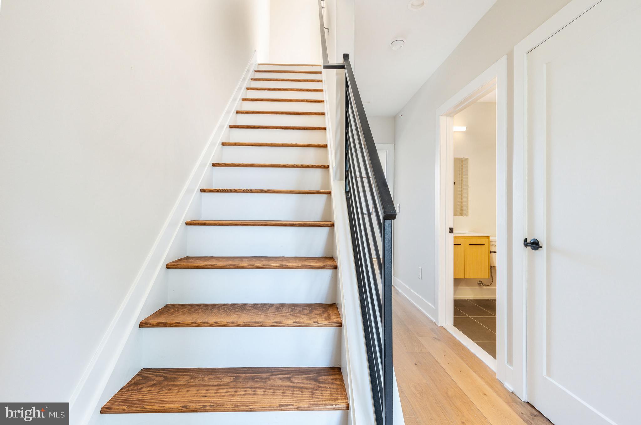 EAST FALLS - Residential