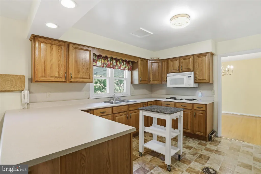 Additional image 8 of 132 S Mineral Street, Keyser, WV 26726