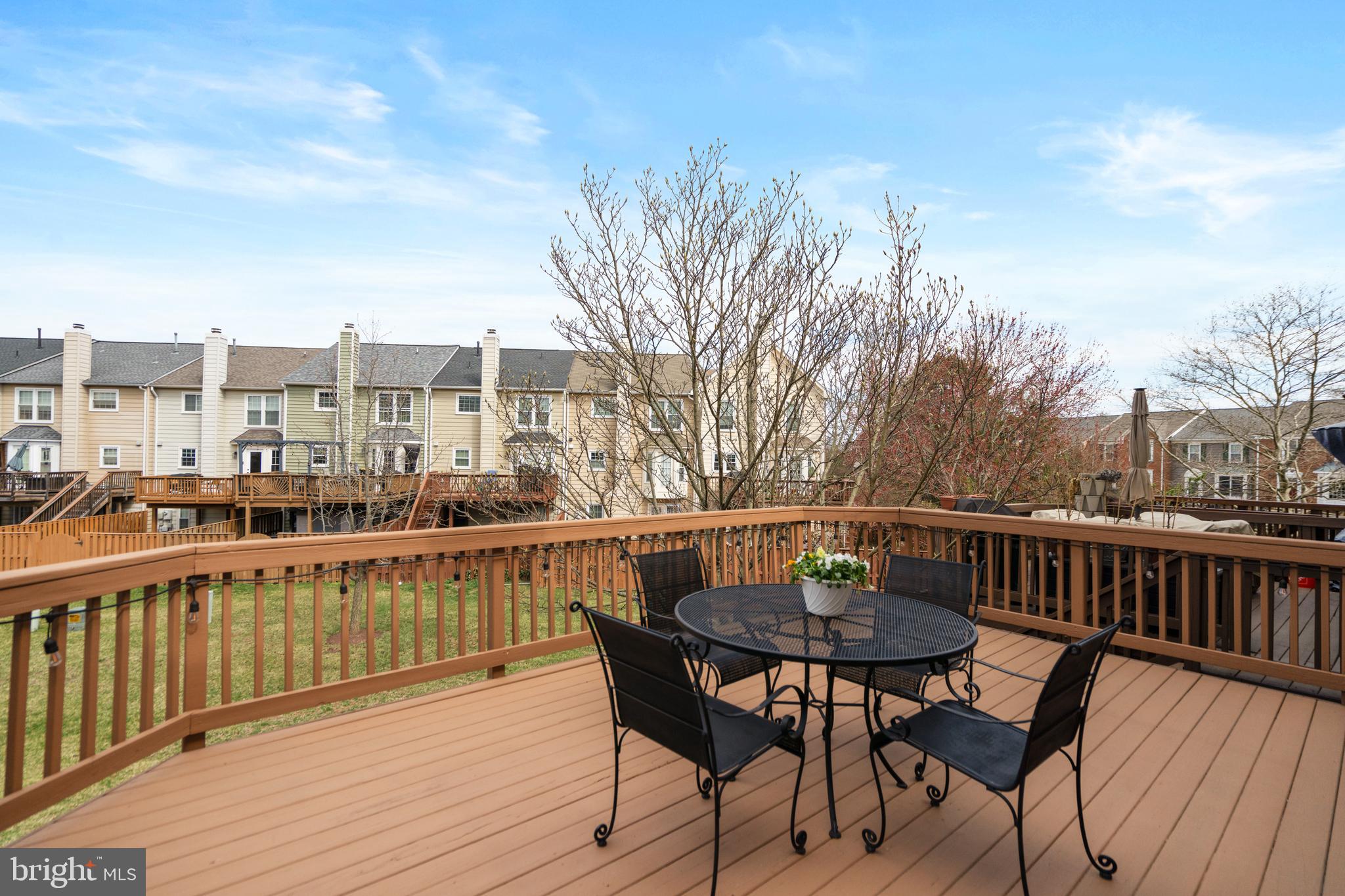 ASHBURN FARM - Residential