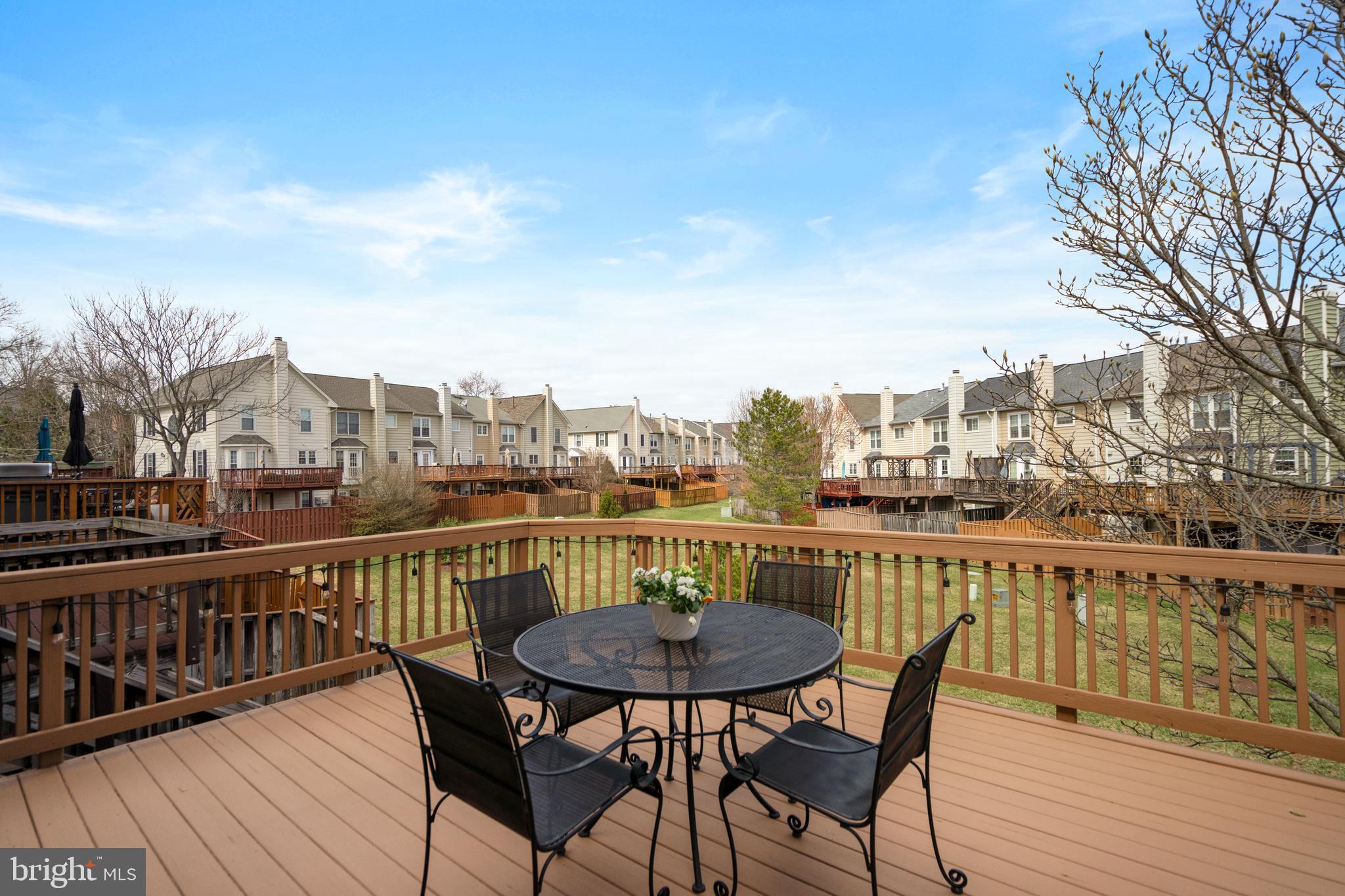 ASHBURN FARM - Residential