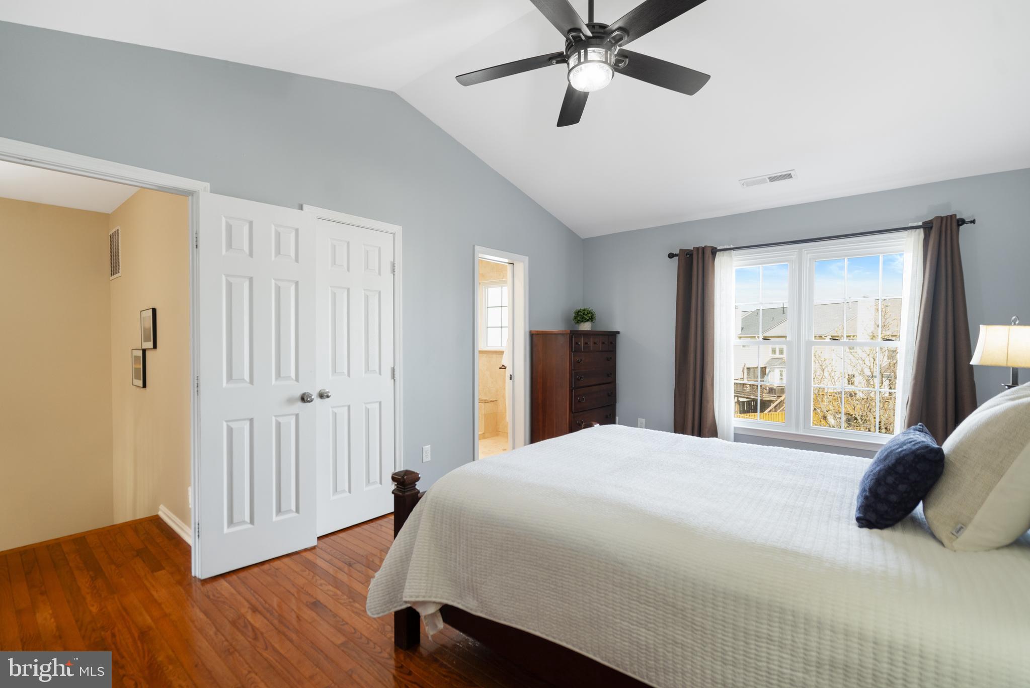 ASHBURN FARM - Residential