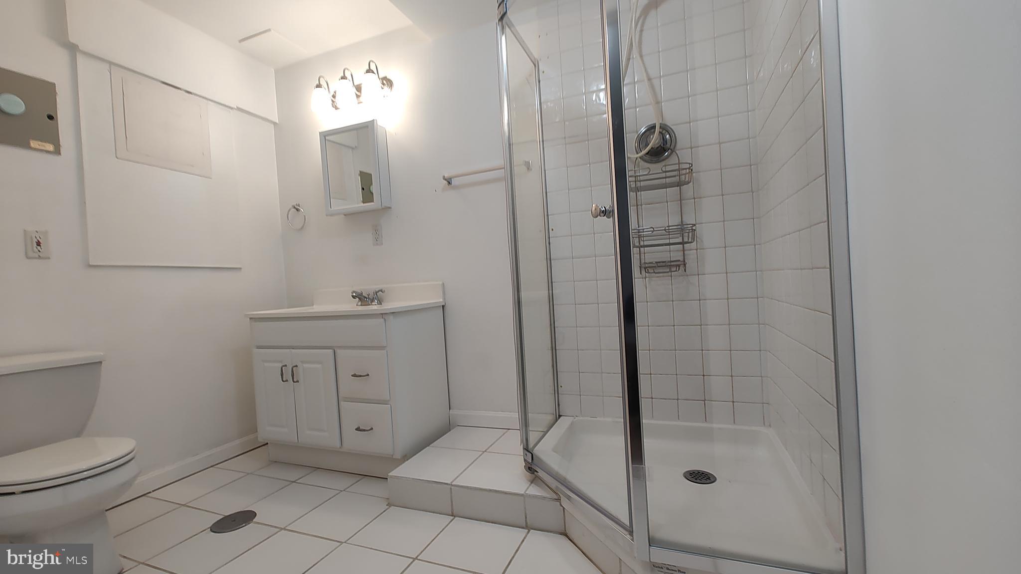 EATON SQUARE - Residential Lease