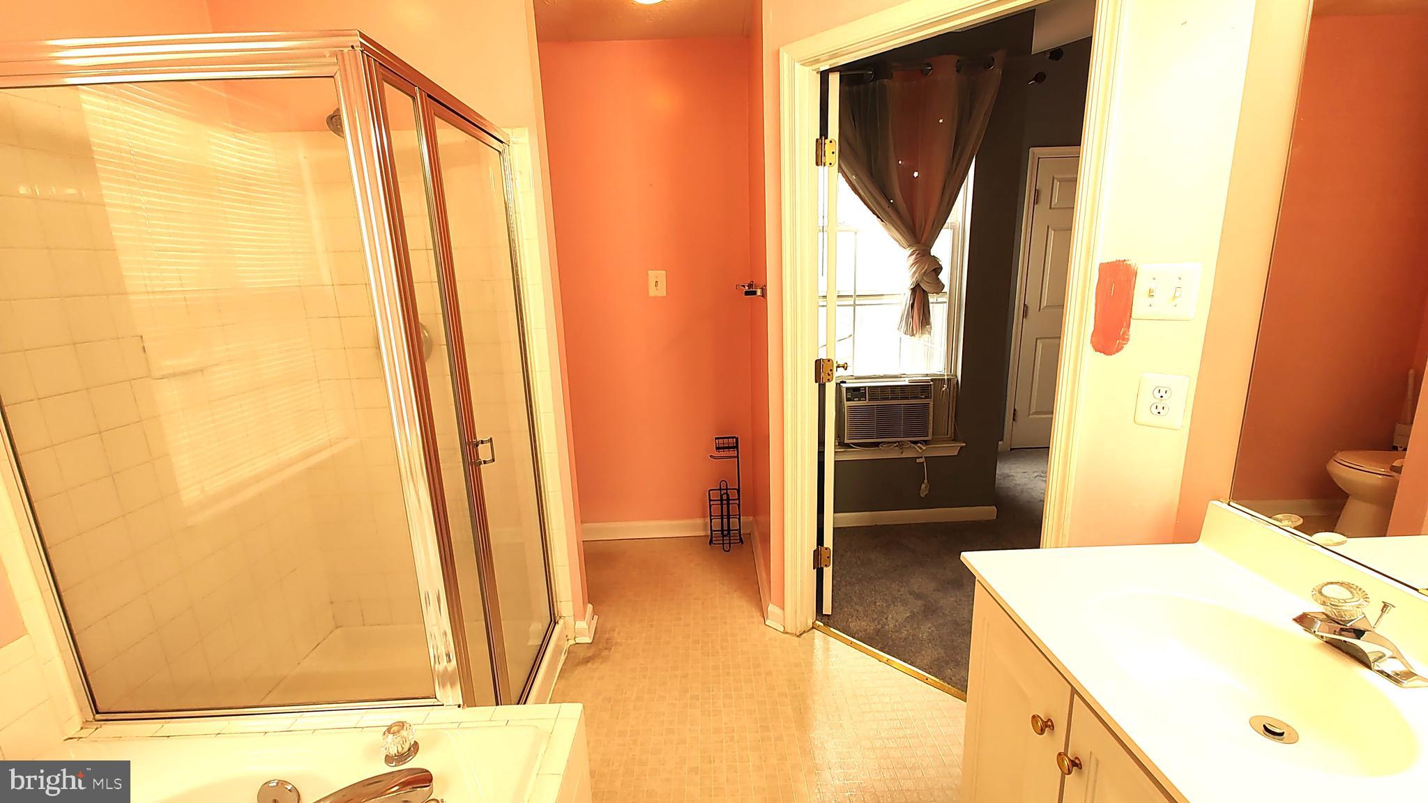 EATON SQUARE - Residential Lease