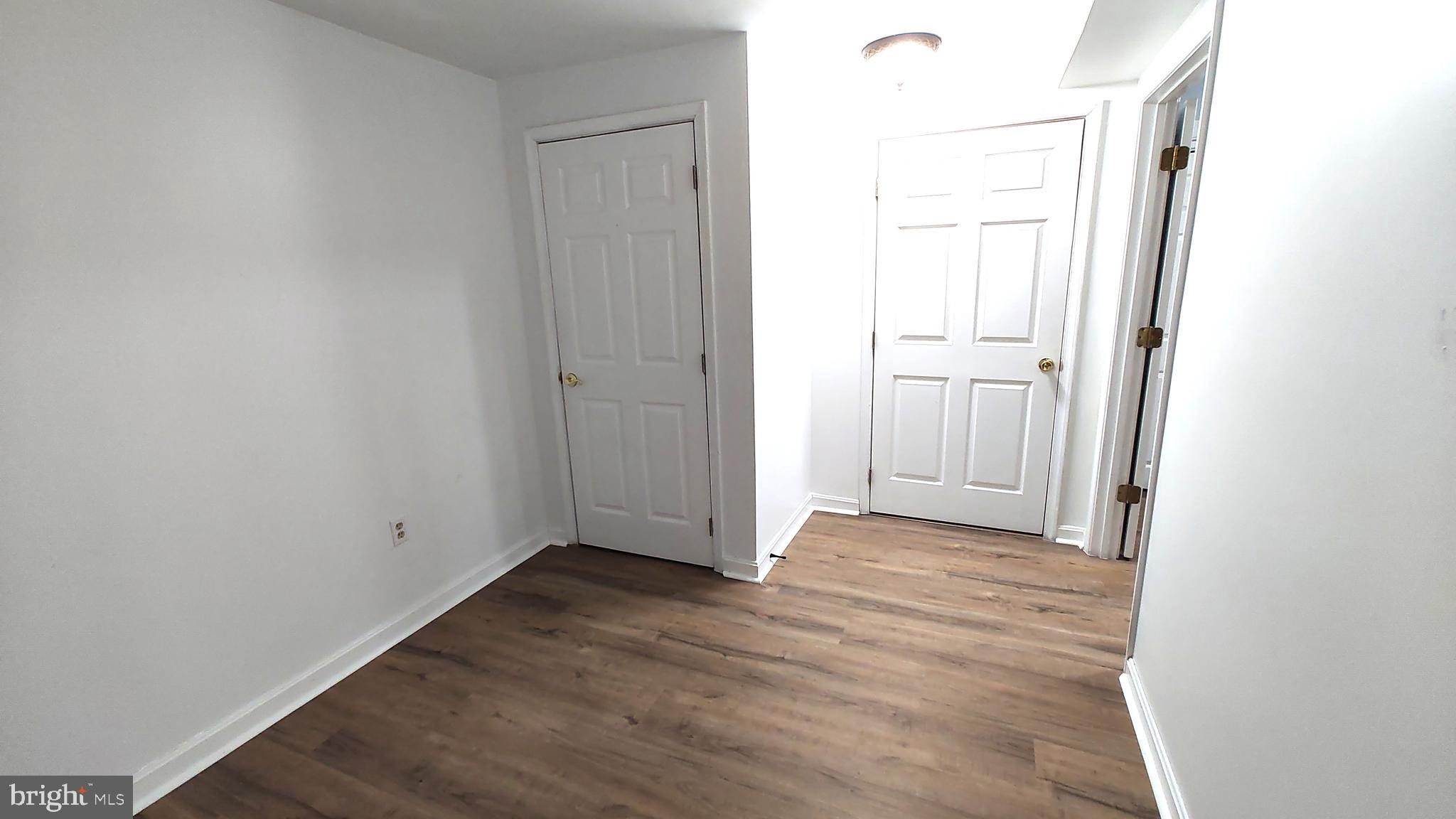 EATON SQUARE - Residential Lease