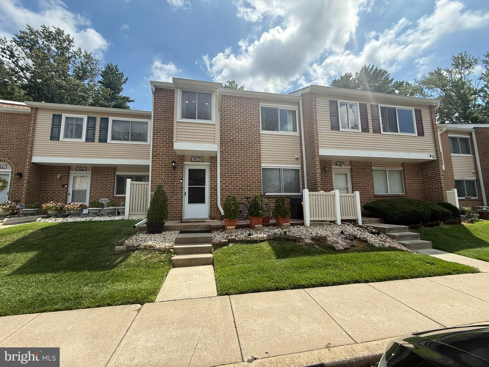 1080 PENDLETON COURT