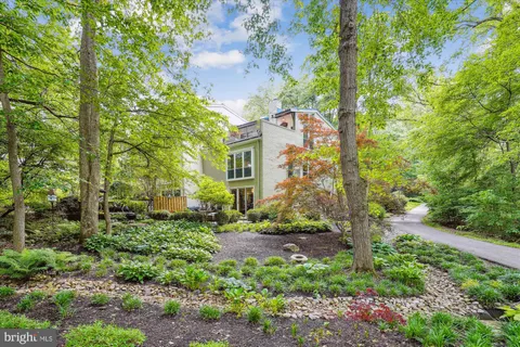 11464 Orchard Lane, Reston, VA MLS: VAFX2241890