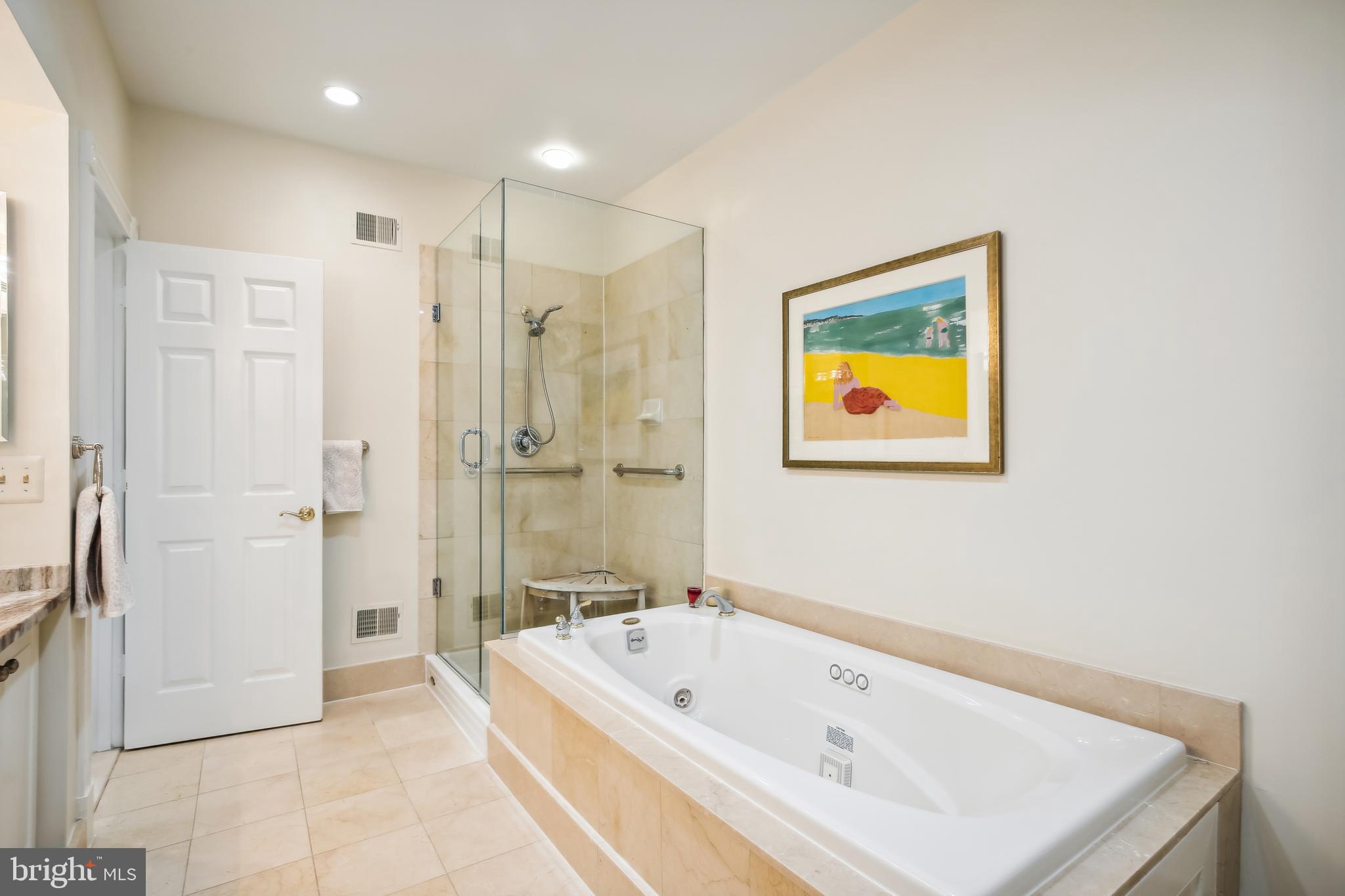 CHURCH SQUARE - Residential