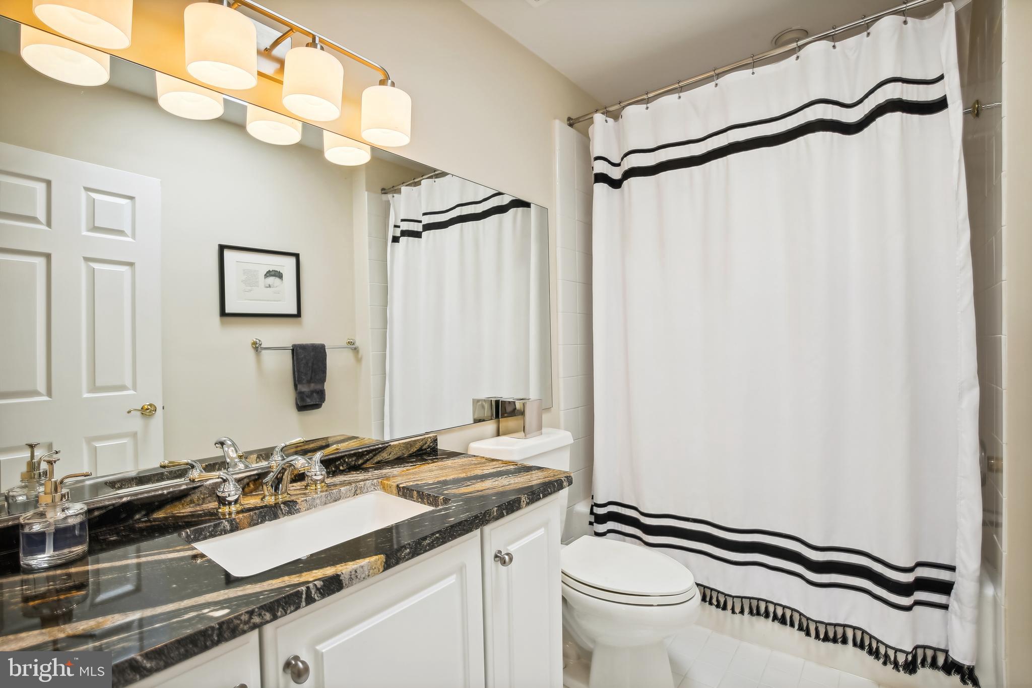 CHURCH SQUARE - Residential