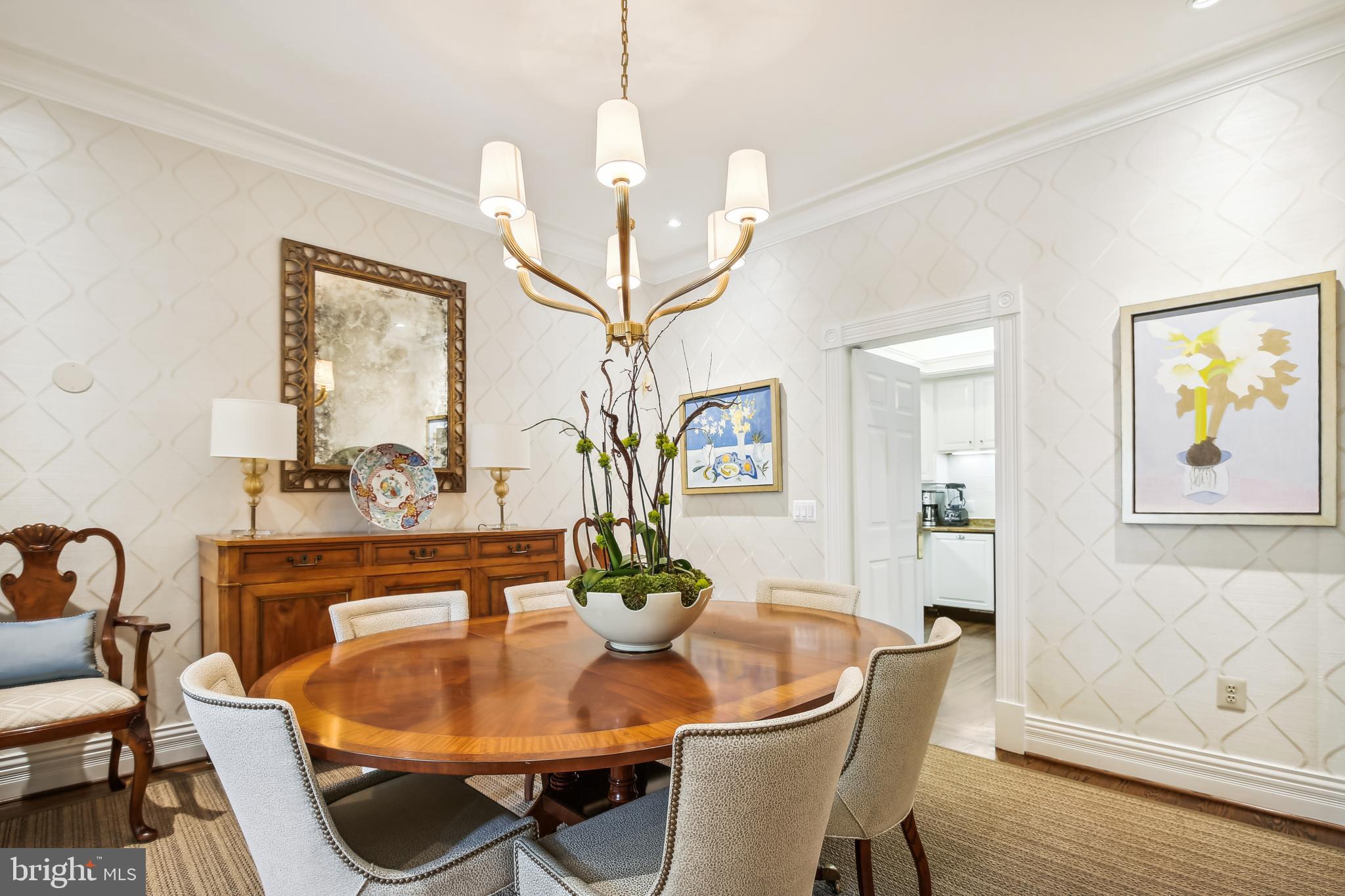 CHURCH SQUARE - Residential