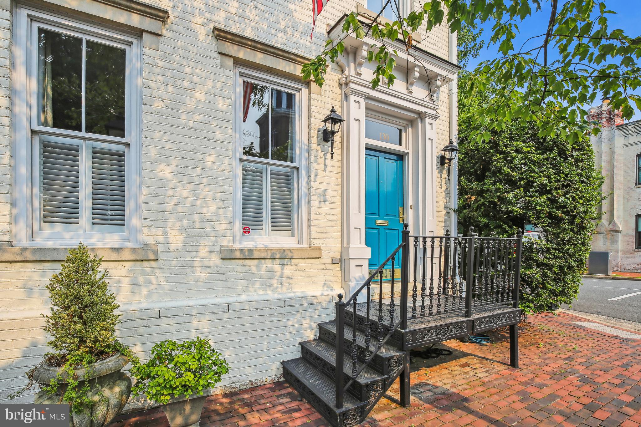 CHURCH SQUARE - Residential