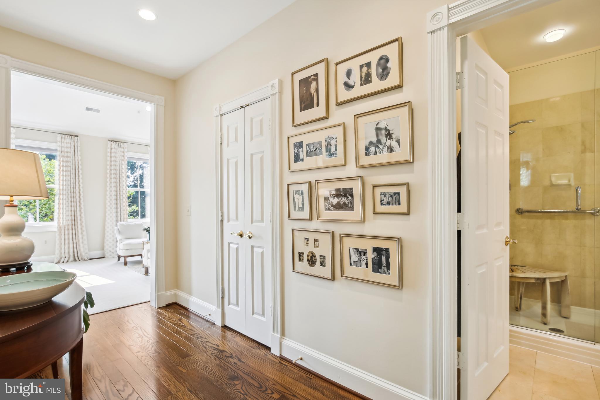 CHURCH SQUARE - Residential