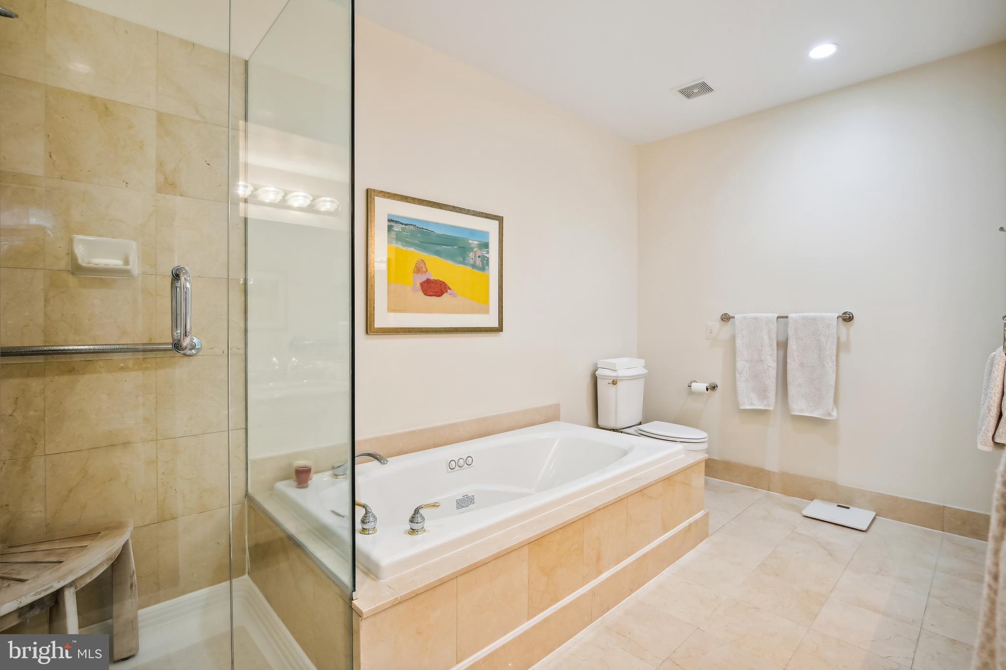 CHURCH SQUARE - Residential