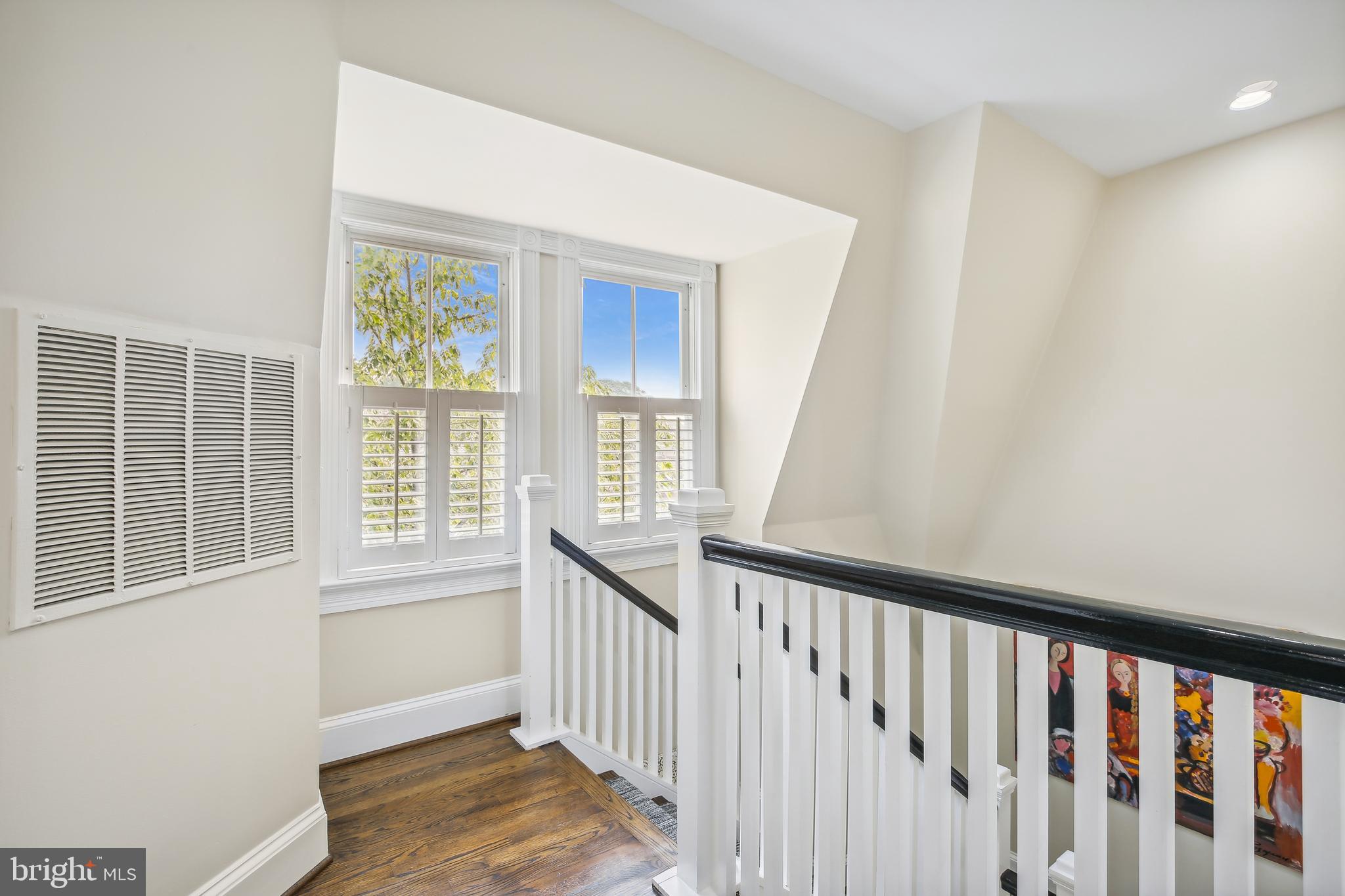 CHURCH SQUARE - Residential