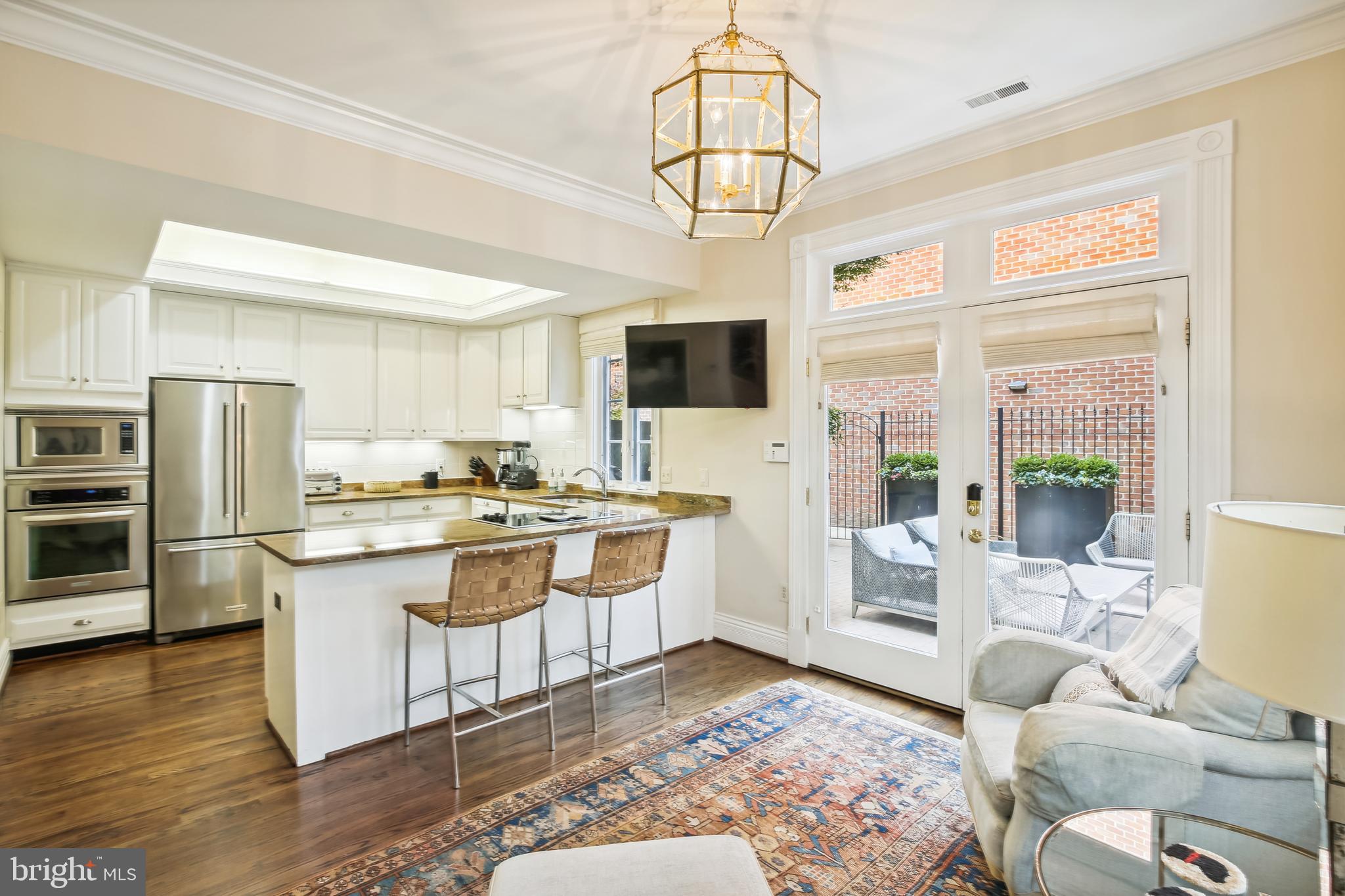 CHURCH SQUARE - Residential